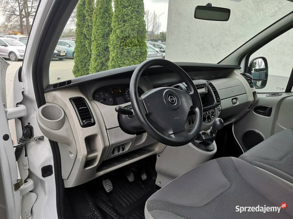 Opel Vivaro 20 CDTI 115 Klima HAK Ledy 3 osobowy czujnik parkowania Strzegom