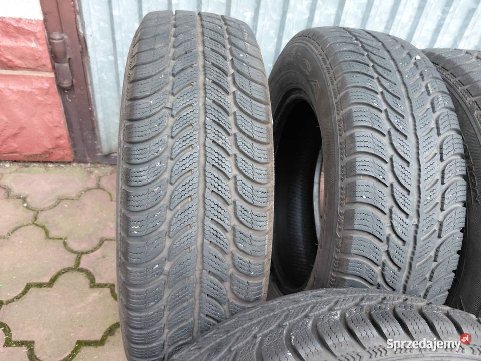 Sprzedam opony zimowe 18570r14 185 Jedlicze