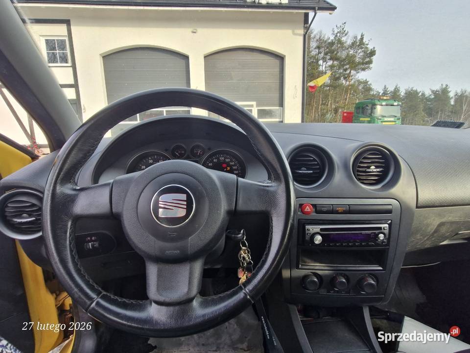 Seat Ibiza 6L 14 16V SRC Hatchback pomorskie Stążki