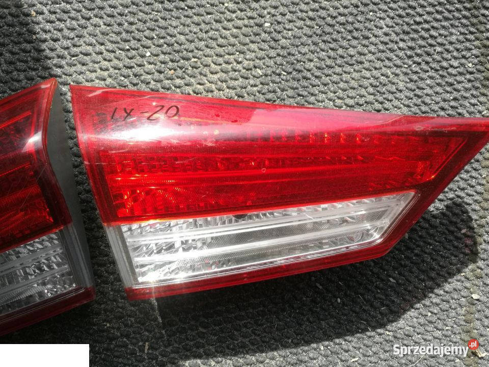 HYUNDAI IX20 LAMPA TYŁ W KLAPĘ LIFT