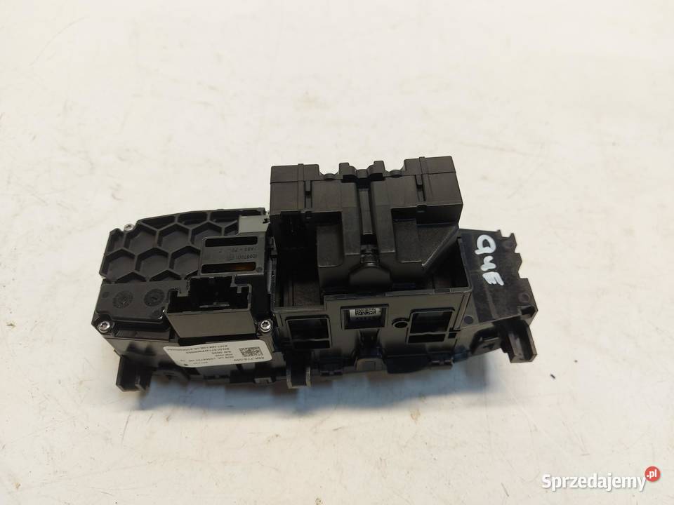 Audi Q4 ETRON 89A 89E WYBIERAK BIEGÓW 83A713059 Podzespoły skrzyń biegów