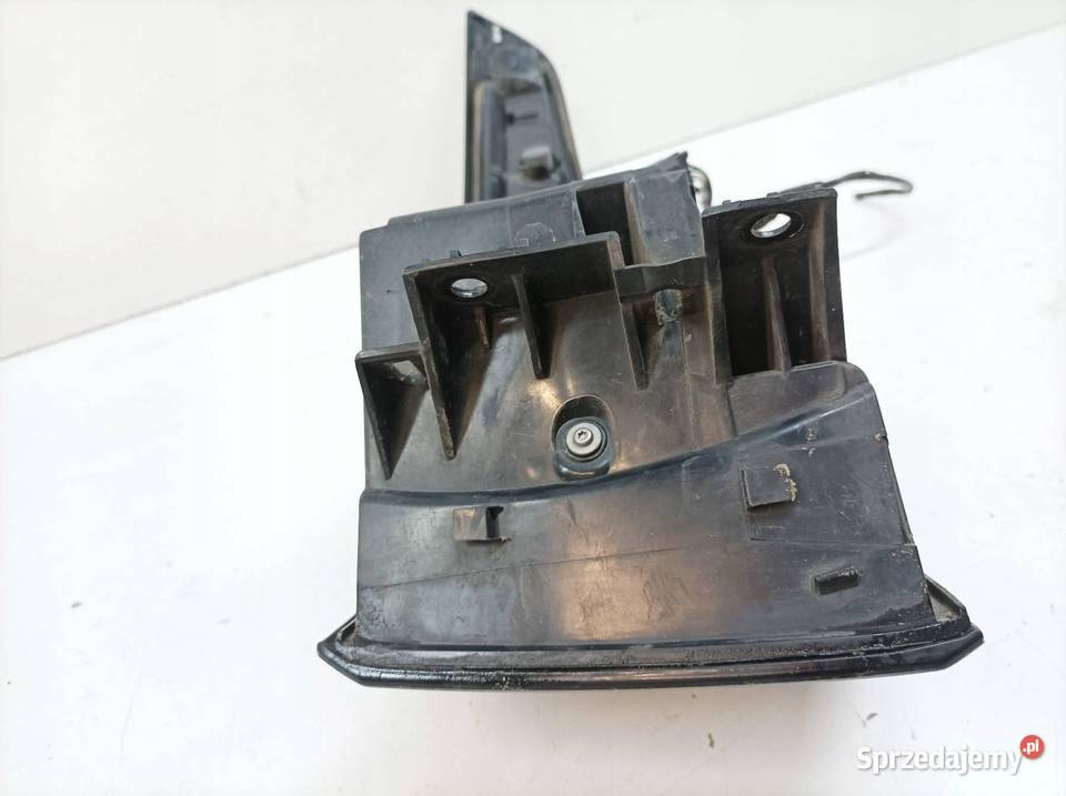 LAMPA TYŁ LEWA LED EUROPA DK6213405BQ Land Rover Rok produkcji 2016