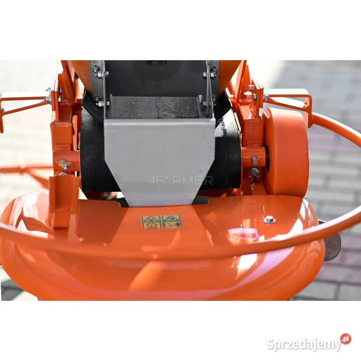 Rozsiewacz taśmowy M320 Motyl 4Farmer 320 l Skarżysko Kościelne