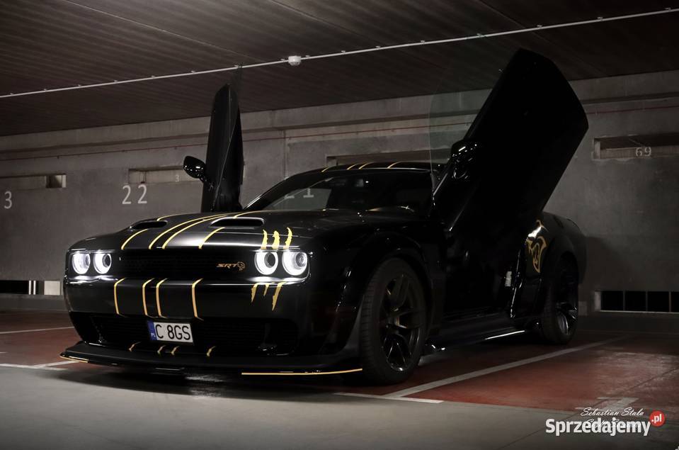 Dodge Challenger Widebody 6.4 SRT