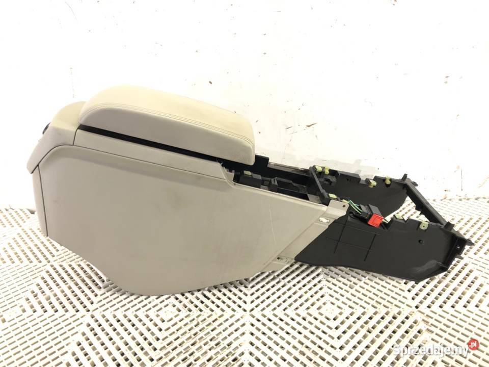 PODŁOKIETNIK PEUGEOT 508 SW I Kombi 1018 osobowe