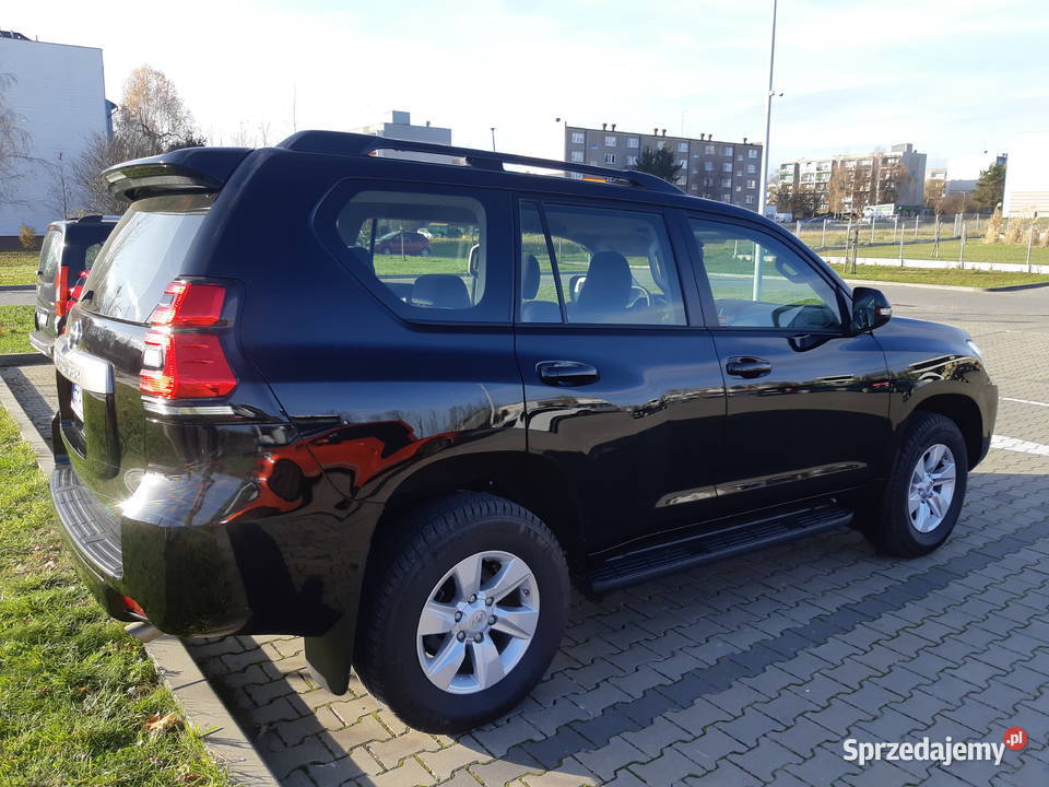 Toyota Land Cruiser salon nowy przebieg 2 750 2750km Radomsko sprzedam