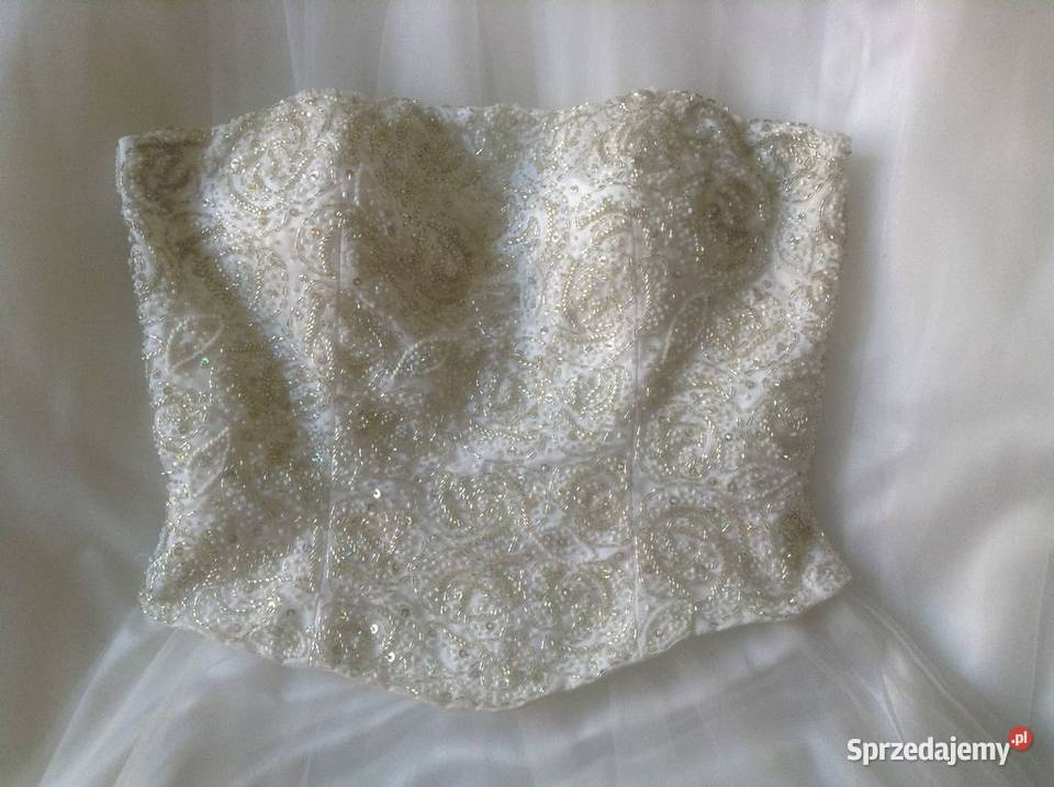 Długa suknia okolicznościową z haftowanym Klasyczna opolskie Opole sprzedam