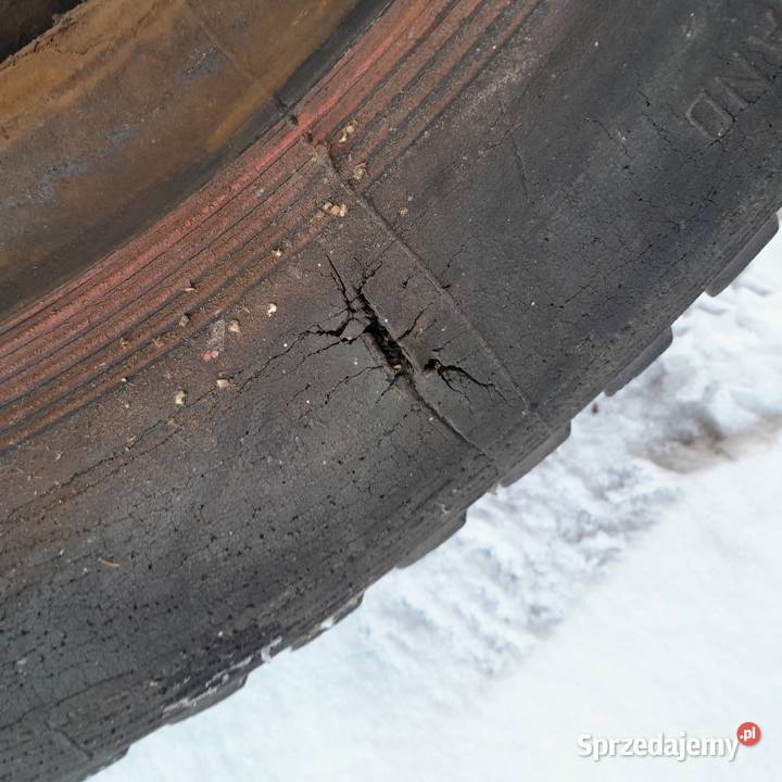 Opona rolnicza R20 725 przyczepy Lubochnia
