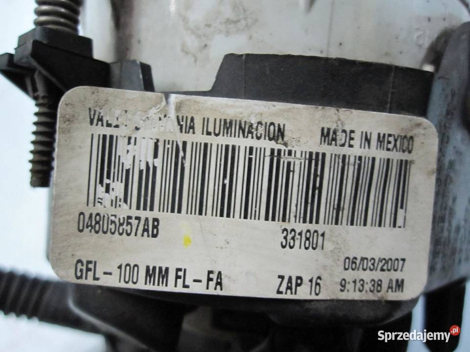 DODGE NITRO 08r halogen prawy 04805857AB