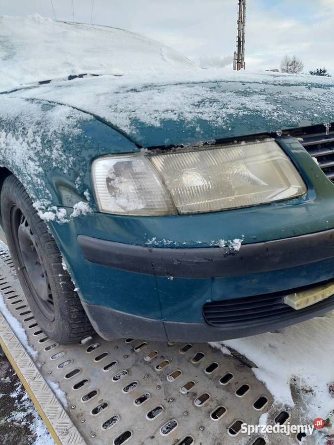 Maska błotnik zderzak passat b5 osobowe Zderzaki