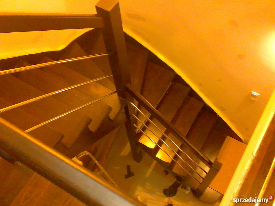 Stolarz oferuje domki drewniane schode i inne Kartuzy