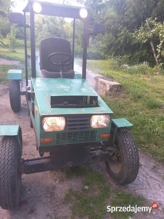 Traktorek sam