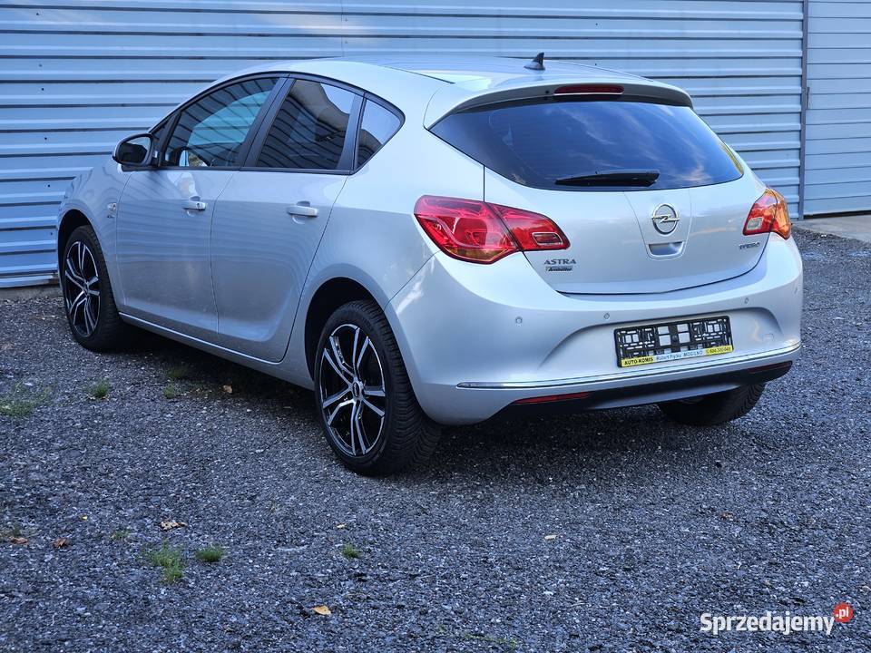Opel Astra J 14T benz2013rwersja Active elektryczne lusterka Mogilno sprzedam