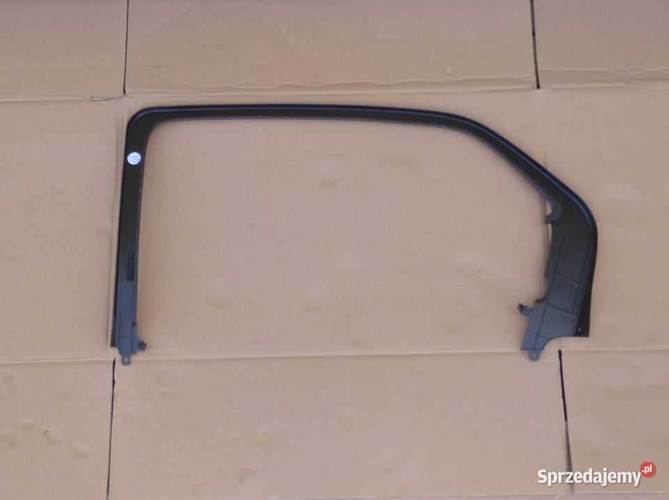 Opel Mokka ramka listwa maskownica drzwi lewych Jarocin