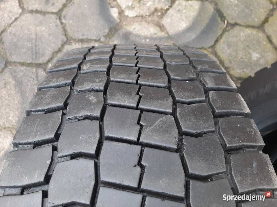 Opona używana ciężarowa 29560R225 DOUBLE STAR Zaścianki sprzedam