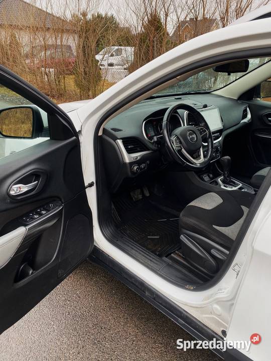 Jeep Cherokee 24 benz LPG automat Zarejestrowany w Polsce Stargard