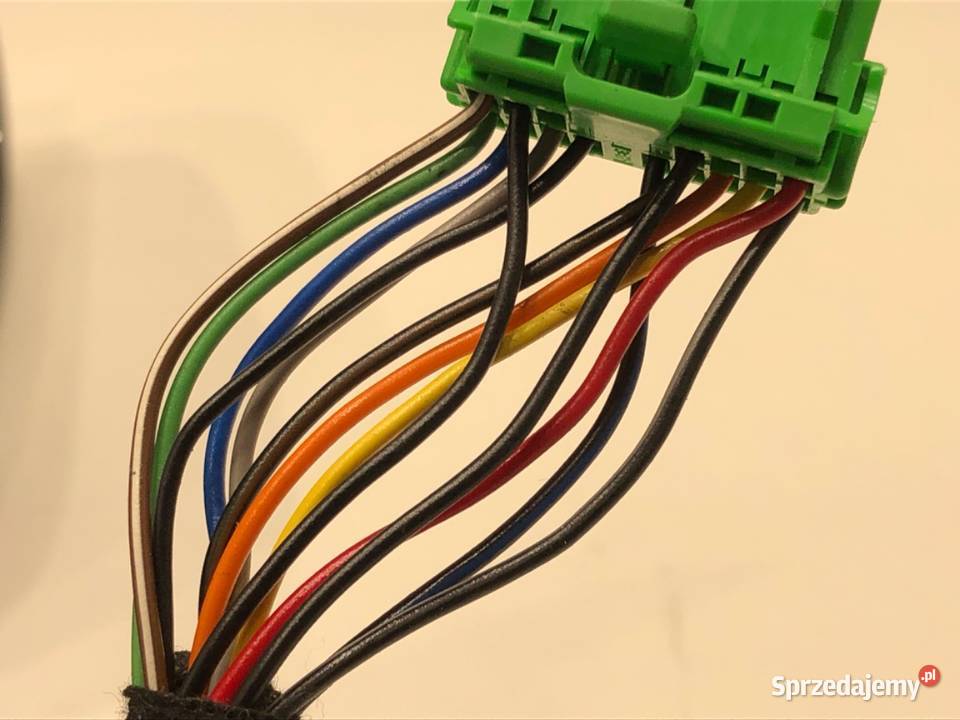 LUSTERKO PRAWY VOLVO V60 I Kombi 1018 Savile