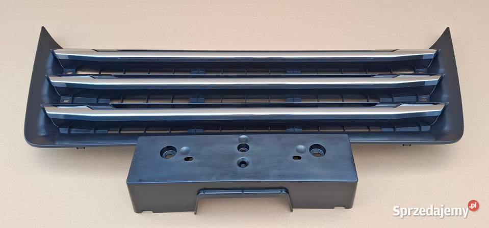 MANTGX III TG3 NOWY MODEL GRILL ATRAPA CHROM Bieleń