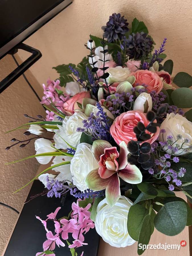 Kompozycja nagrobna Rękodzieło