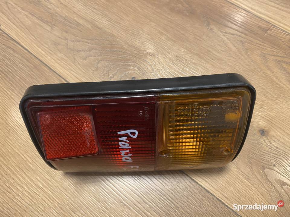 Lampa tylna prawa FL do Fiat 126 śląskie Sosnowiec sprzedam