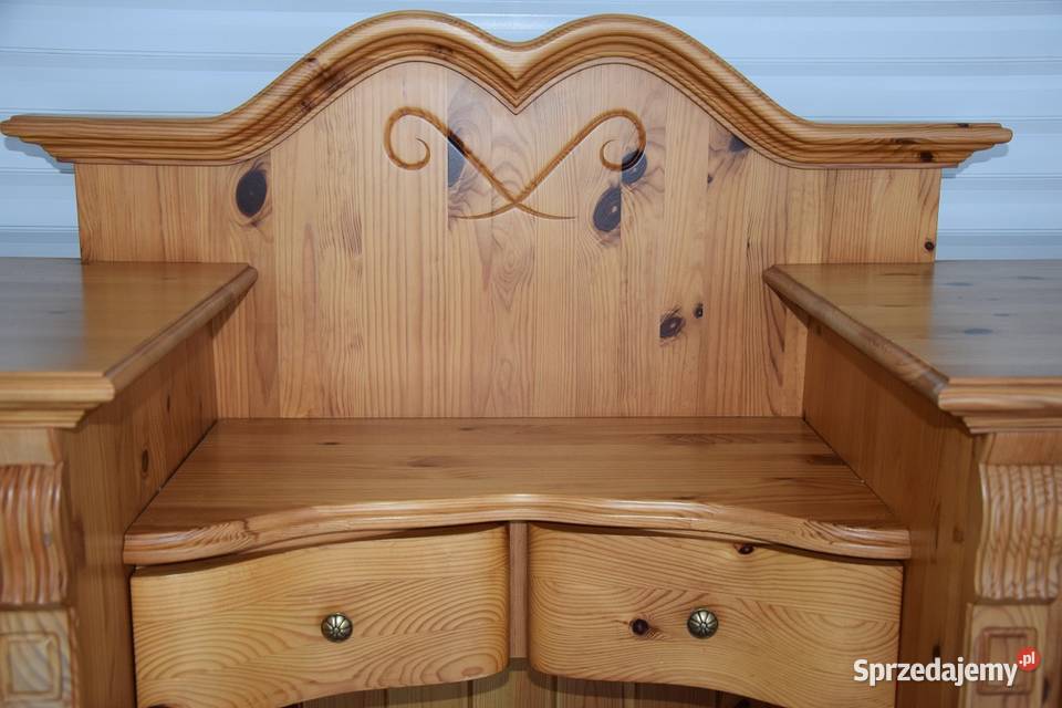 kredens z drewna sosnowego nowy Olsztyn