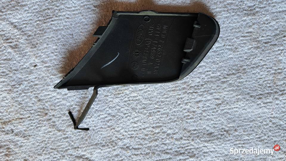 Zaślepka haka Kuga mk2 lift oem Zawada