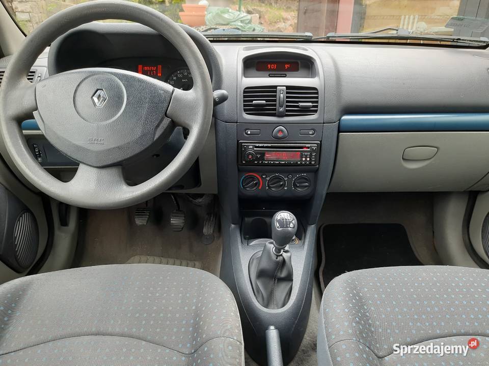 Renault Clio 2005 R 12 16V benzyna 75
