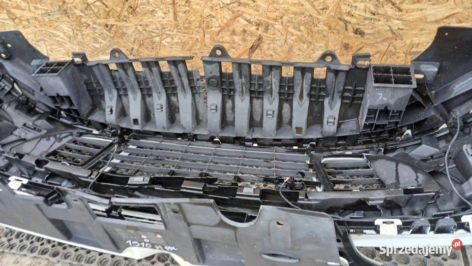 RENAULT MEGANE III CABRIO ZDERZAK PRZÓD OV369 Zbierkowo