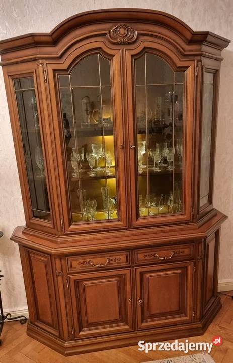 Piękny kredens bufet biblioteka serwantka orzech 53cm Kredensy i witryny Sypniewo
