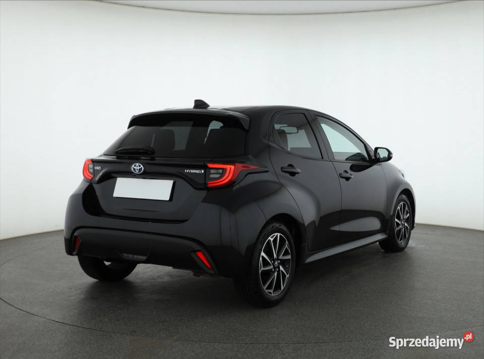 Toyota Yaris 15 VVTi Hybrid isofix Piaseczno