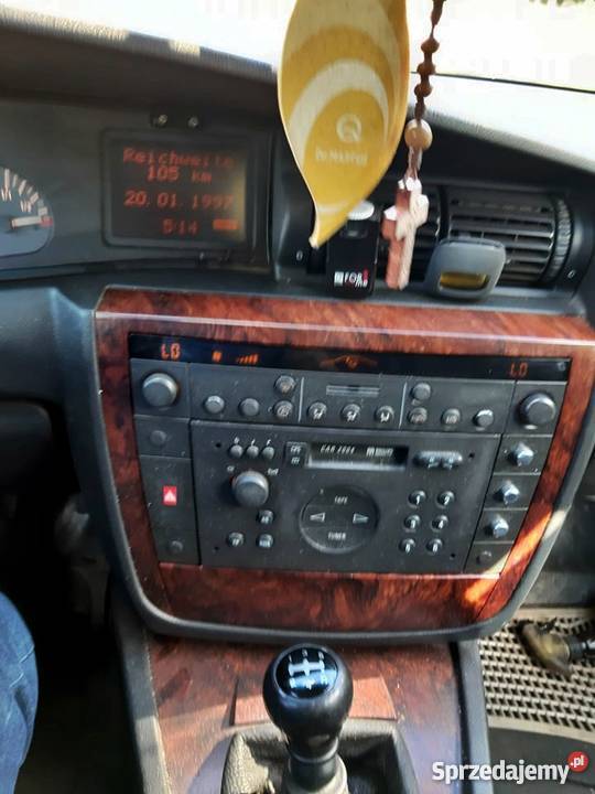 Opel Omega 25 td nie tds HAK Niemiecki krążownik aluminiowe felgi Poznań sprzedam