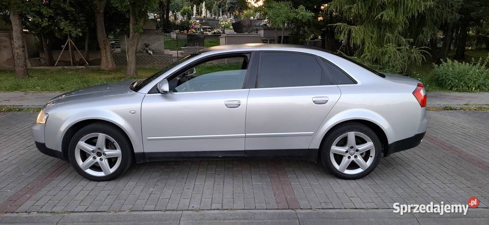 Audi A4 2002r 24 LPG sedan Zadbana komputer pokładowy