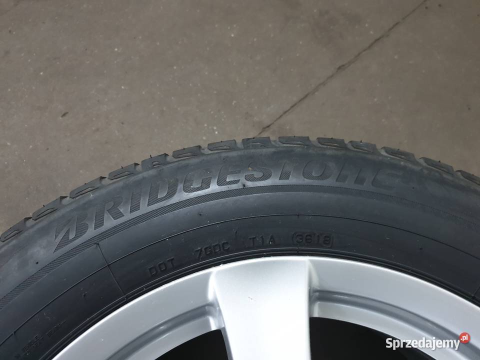 2 23560 R18 103H Bridgestone Blizzak LM80 Evo Katowice