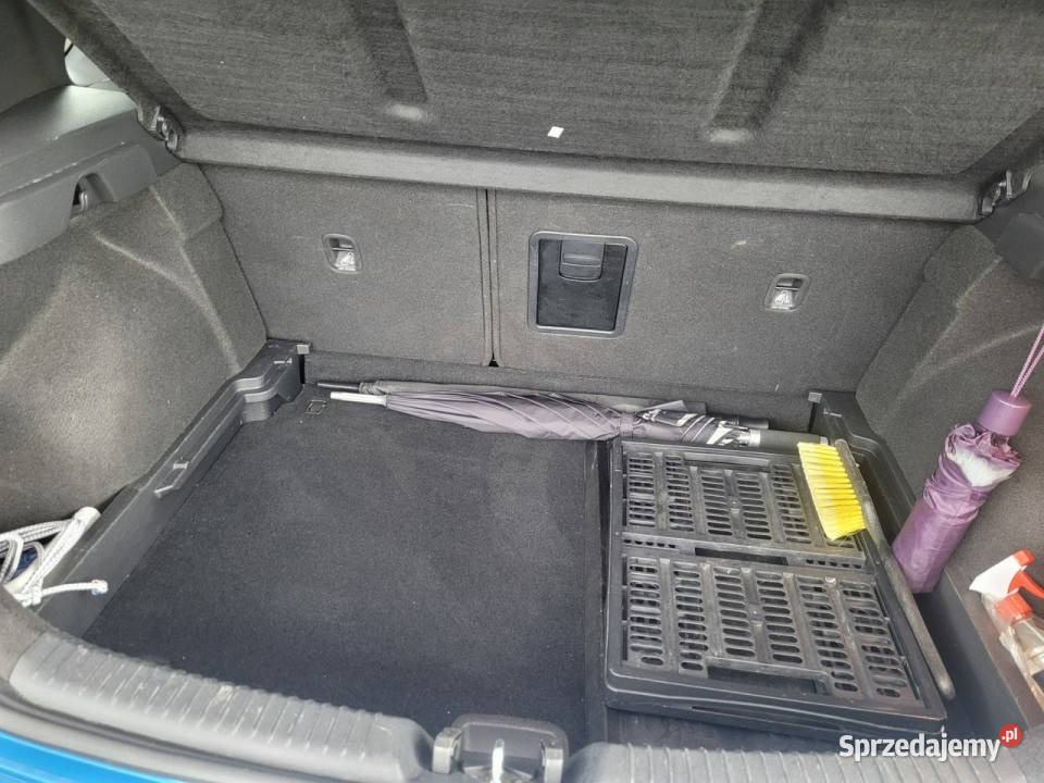 Hyundai i30 III 2017 1400cm3 Sadlno