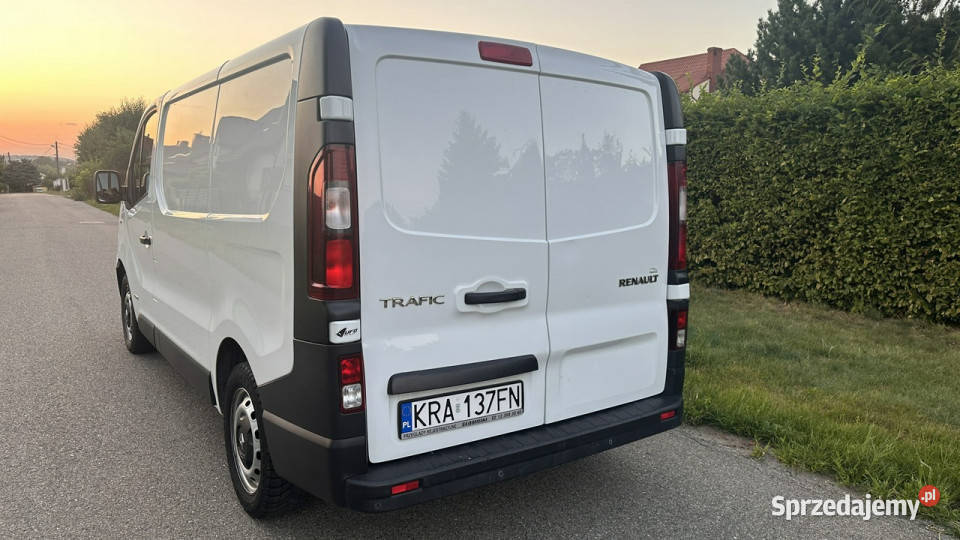 Renault Trafic Renault TRAFIC H1L1 wersja wielofunkcyjna kierownica małopolskie Słomniki