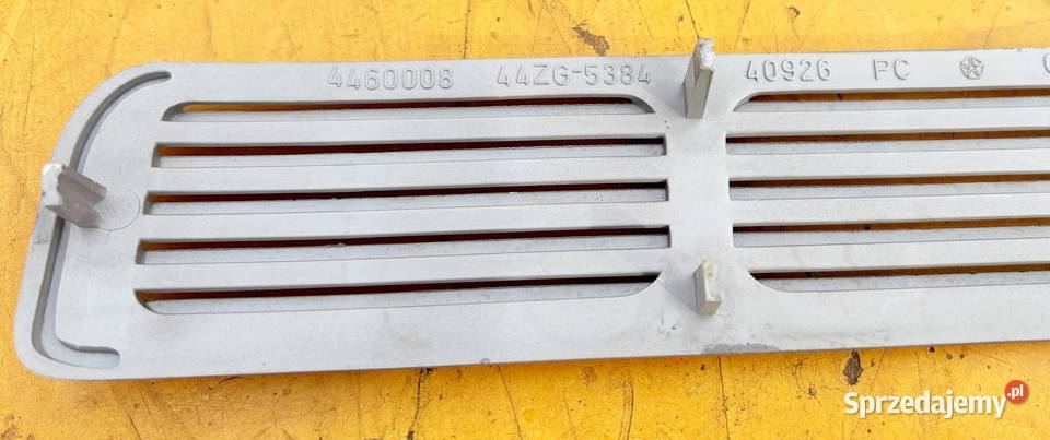 CHRYSLER LEBARON LE BARON RADIO OSŁONA DESKI Radom