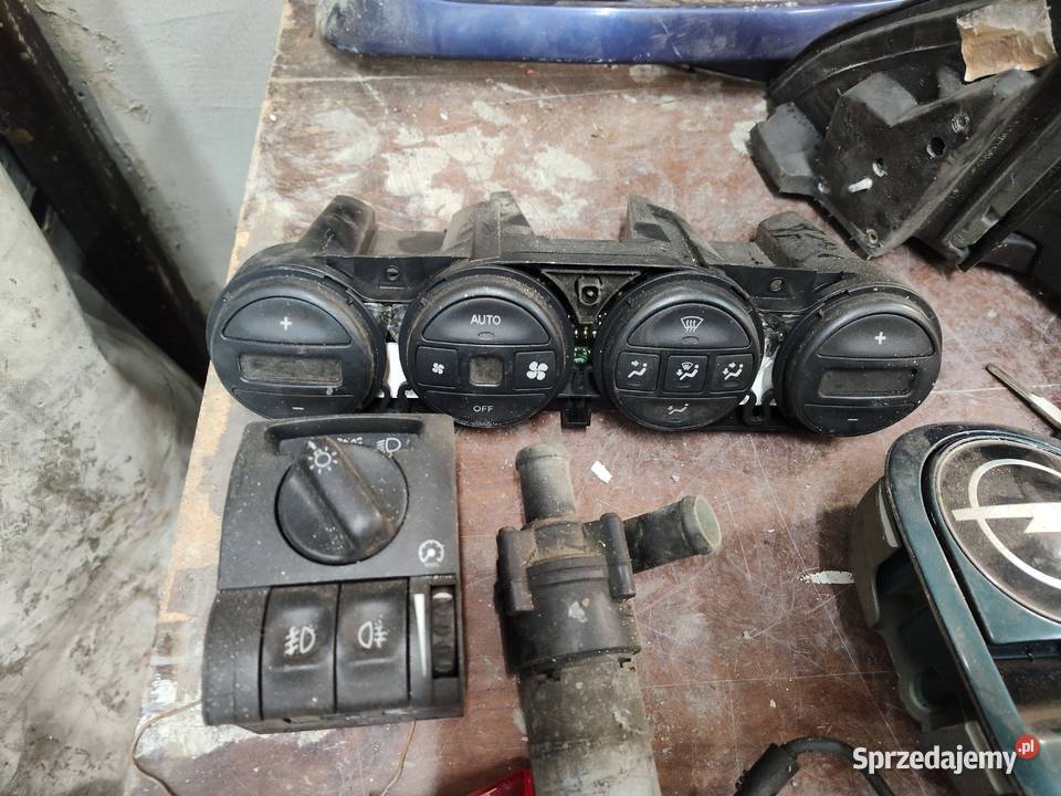 Opel omega 98r25V6części ze zdjecia