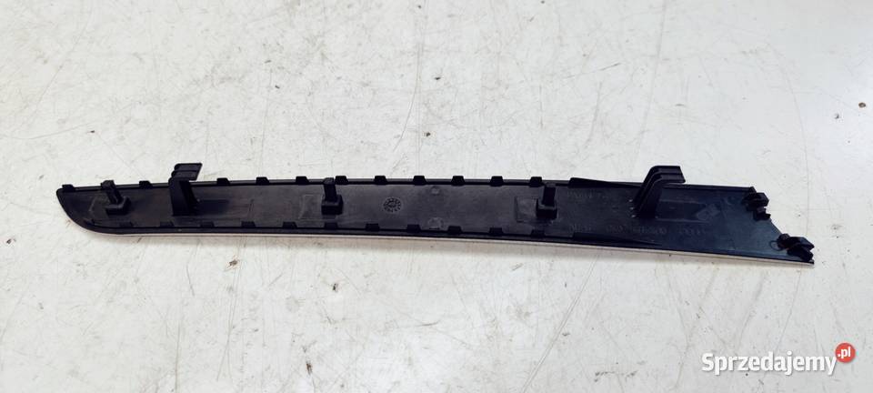 LISTWA DEKOR DRZWI AUDI A4 B8 PRAWY P 8K0867410 Listwy i nakładki Przystajń