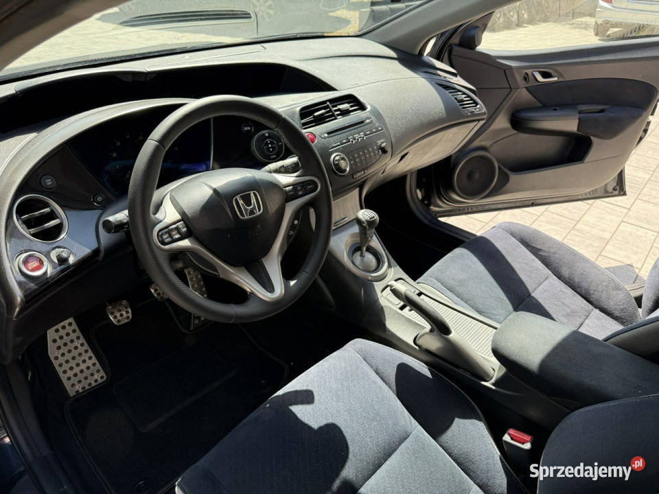 Honda Civic 18 V TEC Zadbany Bezwypadkowy centralny zamek Poznań sprzedam