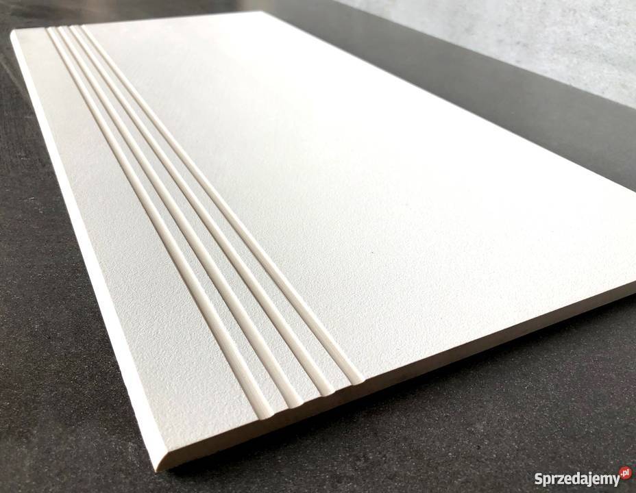 BIAŁE płytki na schody 30x60 ANTYPOŚLIZGOWE Łask