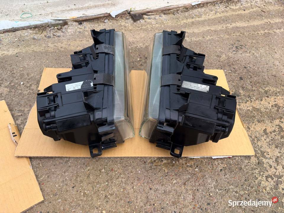 BMW E36 Lampy NOWE Black HELLA Oryginał Lampy przednie Częstochowa