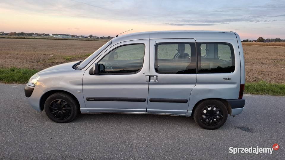 Citroen Berlingo 14 benzyna 2004 klimatyzacja Polska Nowa Wieś sprzedam