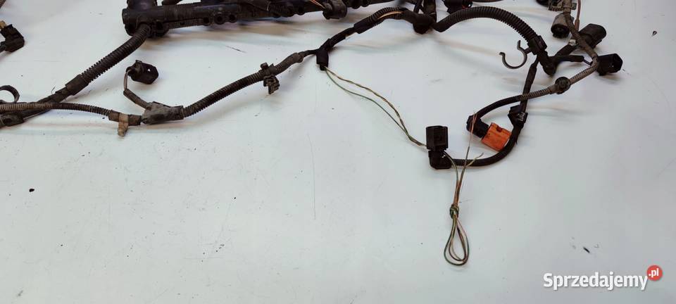 WIĄZKA SILNIKA AUDI A4 B8 A5 8T 18 TFSI Materiały instalacyjne Przystajń