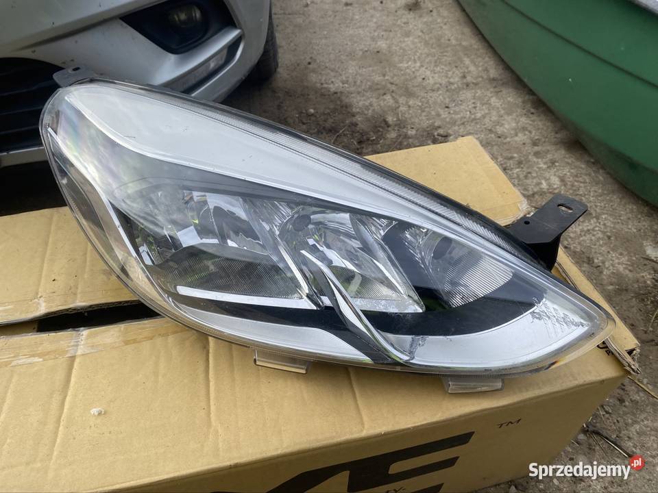Lampy przód fiesta mk8 LP Wysokie Mazowieckie