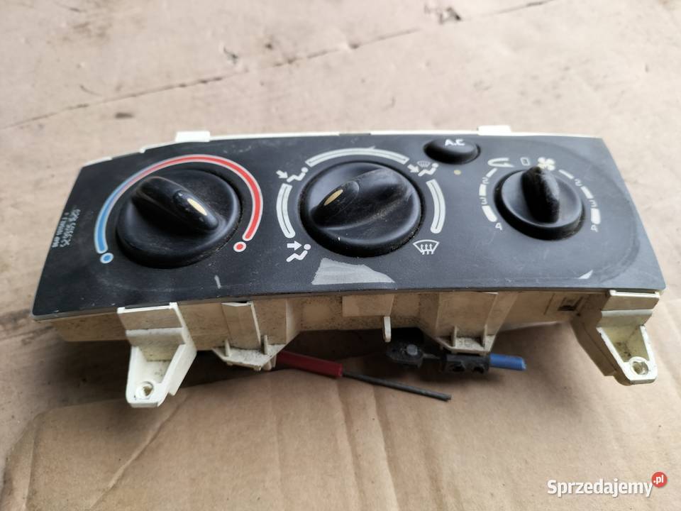 Panel sterowania nawiewu klimatyzacji Megane Wyposażenie wnętrza Kamień-Kolonia
