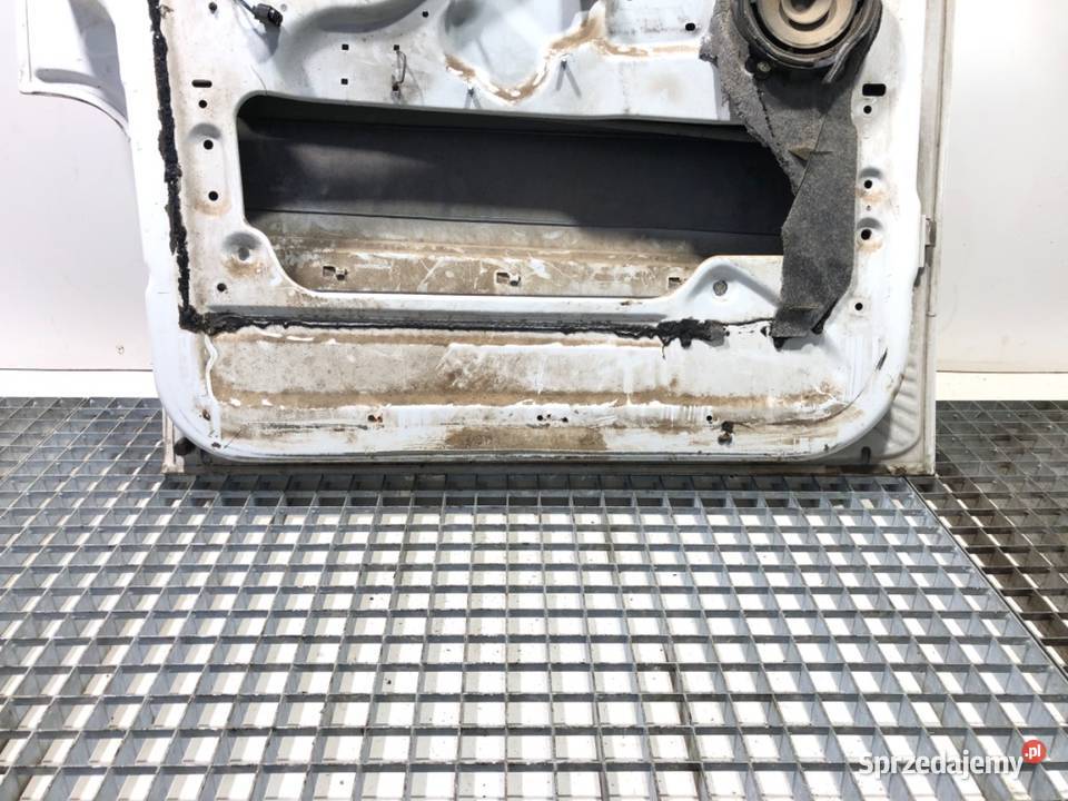 DRZWI LEWY PRZÓD MERCEDES W639 Bus osobowe