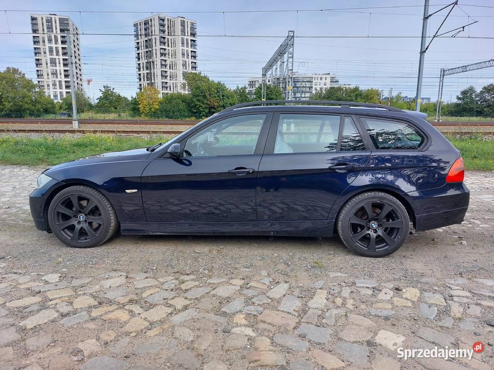 BMW E91 320D 2008r orginalny lakier bogato
