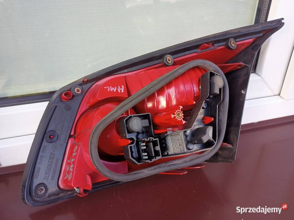 Renault Vel Satis lampa tył tylna w klapę Sieradz
