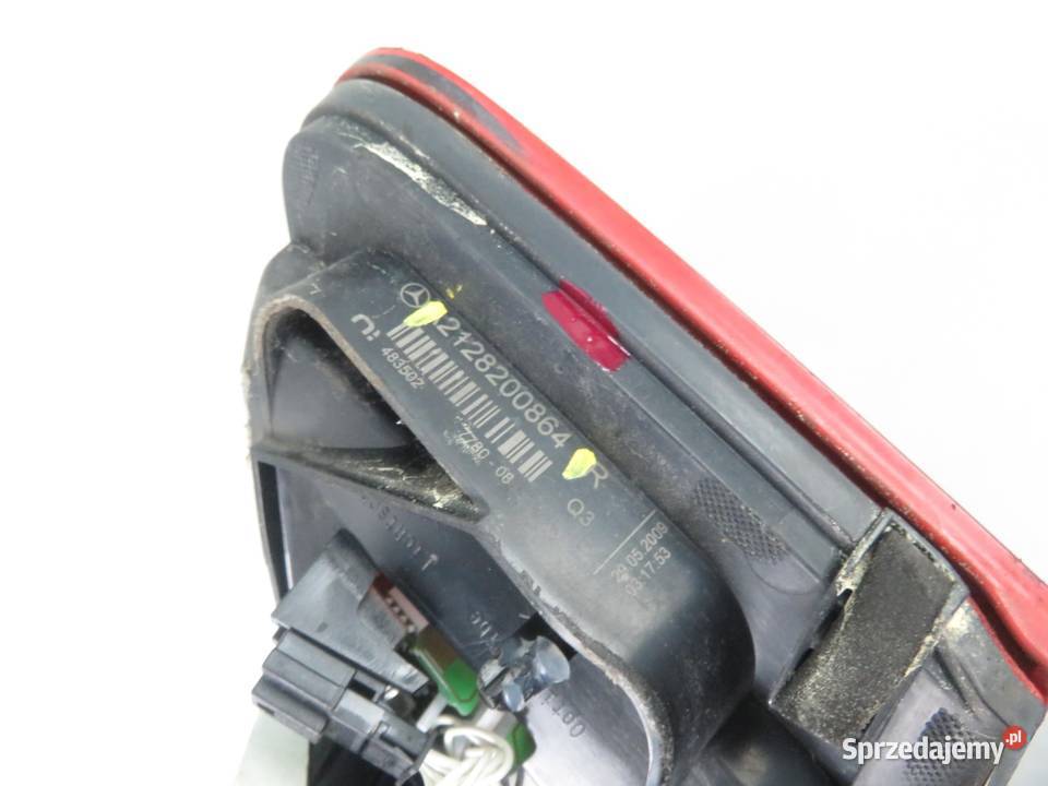 LAMPA PRAWA TYLNA KLAPA MERCEDES W212 2128200864