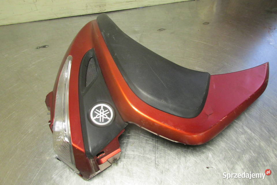 Boczek bok lewy Yamaha Tricity 125 14r części Sandomierz